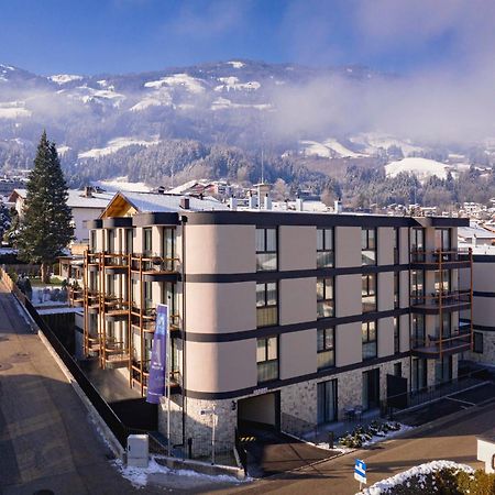 Zillertal Suites Fuegen By Alps Resorts 外观 照片