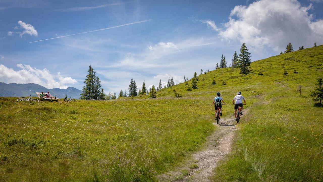 Zillertal Suites Fuegen By Alps Resorts 外观 照片