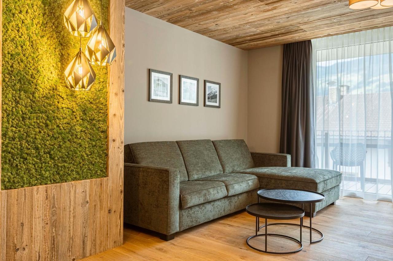 Zillertal Suites Fuegen By Alps Resorts 外观 照片