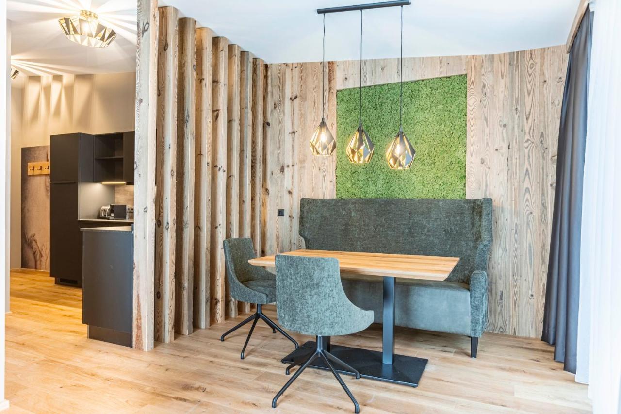 Zillertal Suites Fuegen By Alps Resorts 外观 照片