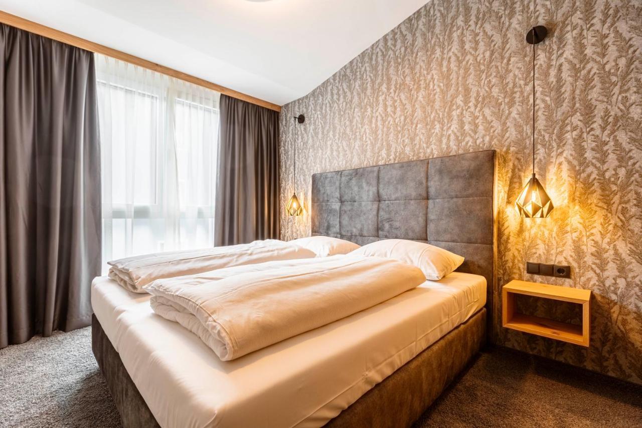 Zillertal Suites Fuegen By Alps Resorts 外观 照片
