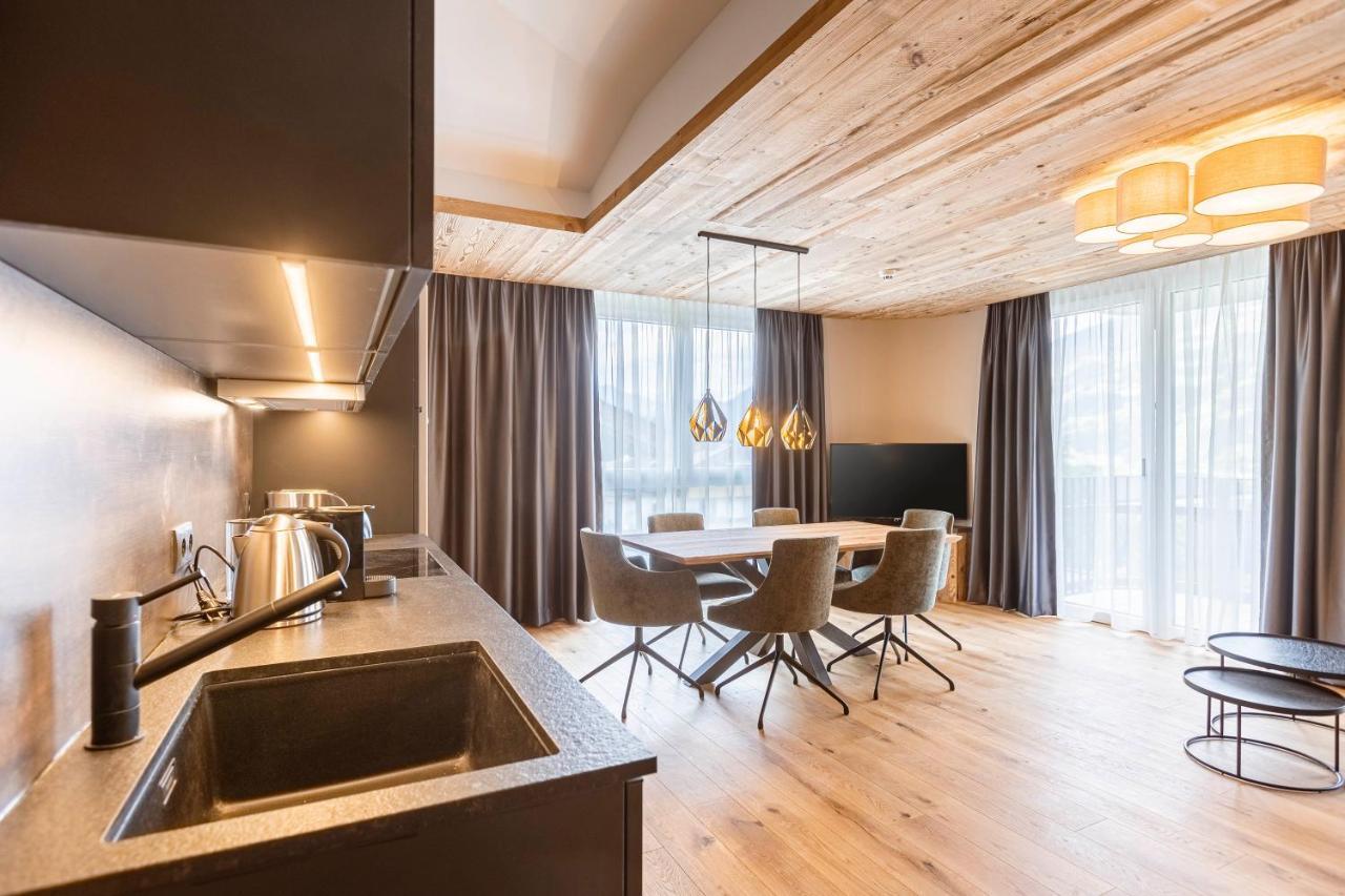 Zillertal Suites Fuegen By Alps Resorts 外观 照片