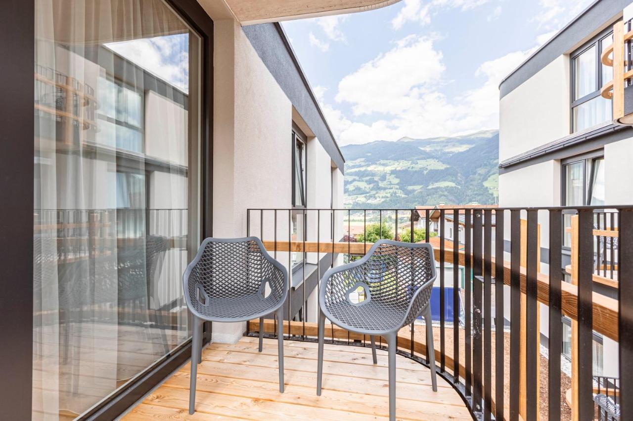 Zillertal Suites Fuegen By Alps Resorts 外观 照片
