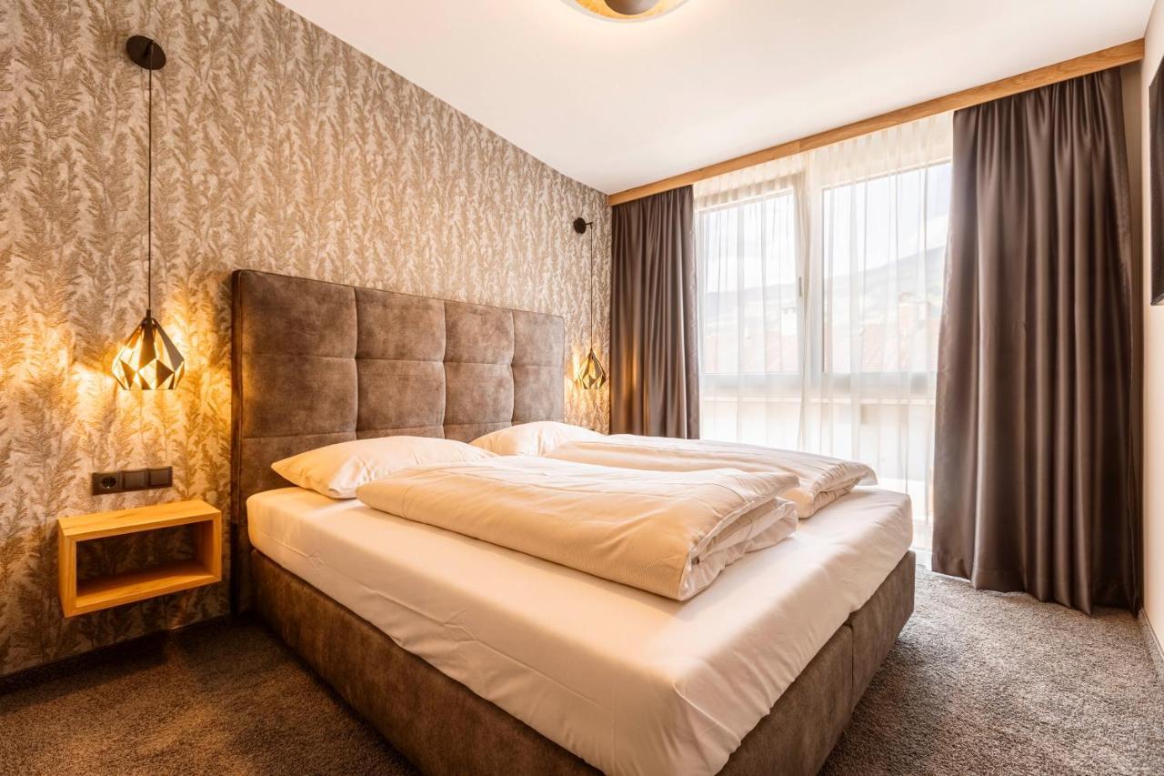 Zillertal Suites Fuegen By Alps Resorts 外观 照片