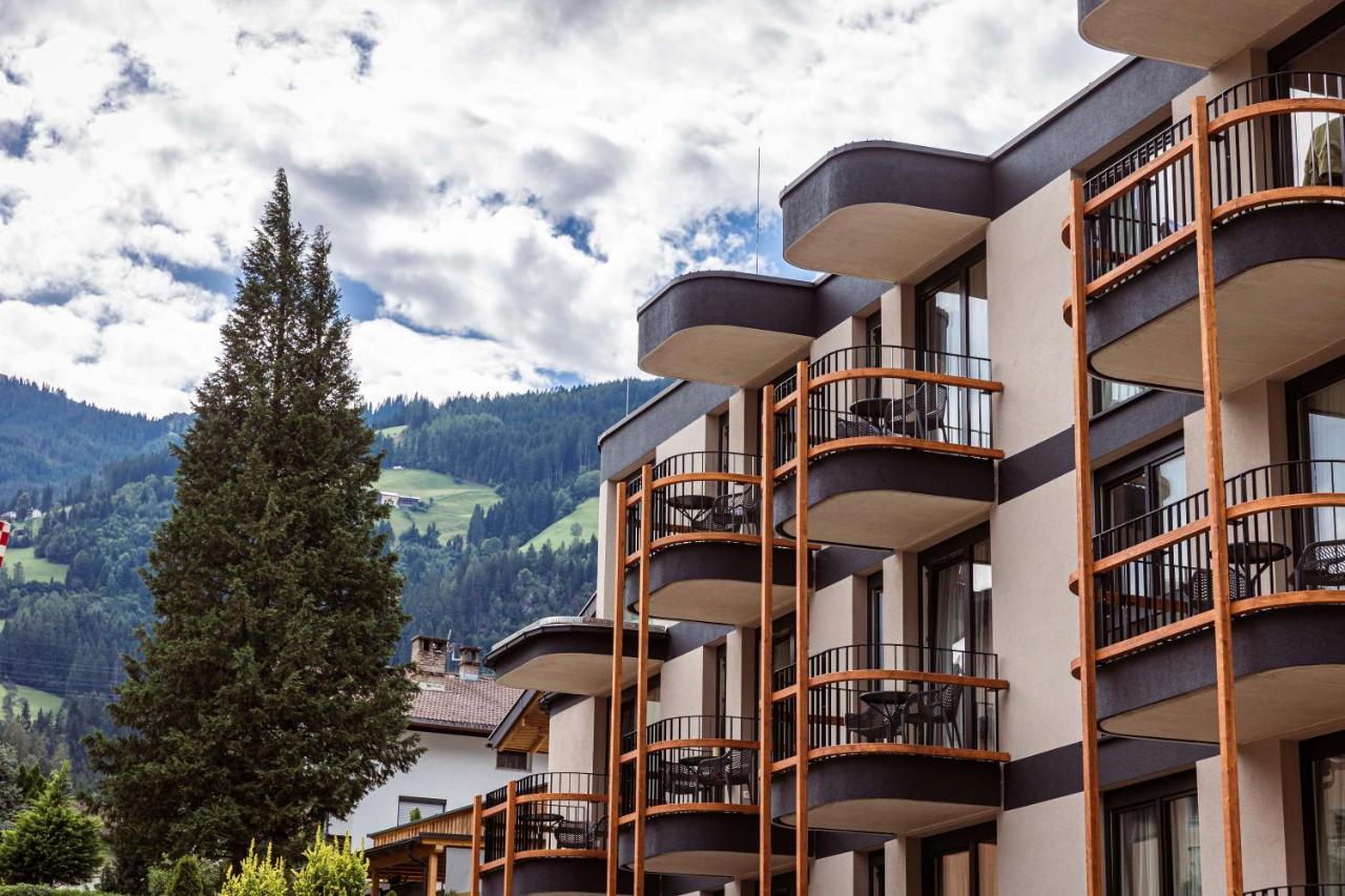 Zillertal Suites Fuegen By Alps Resorts 外观 照片