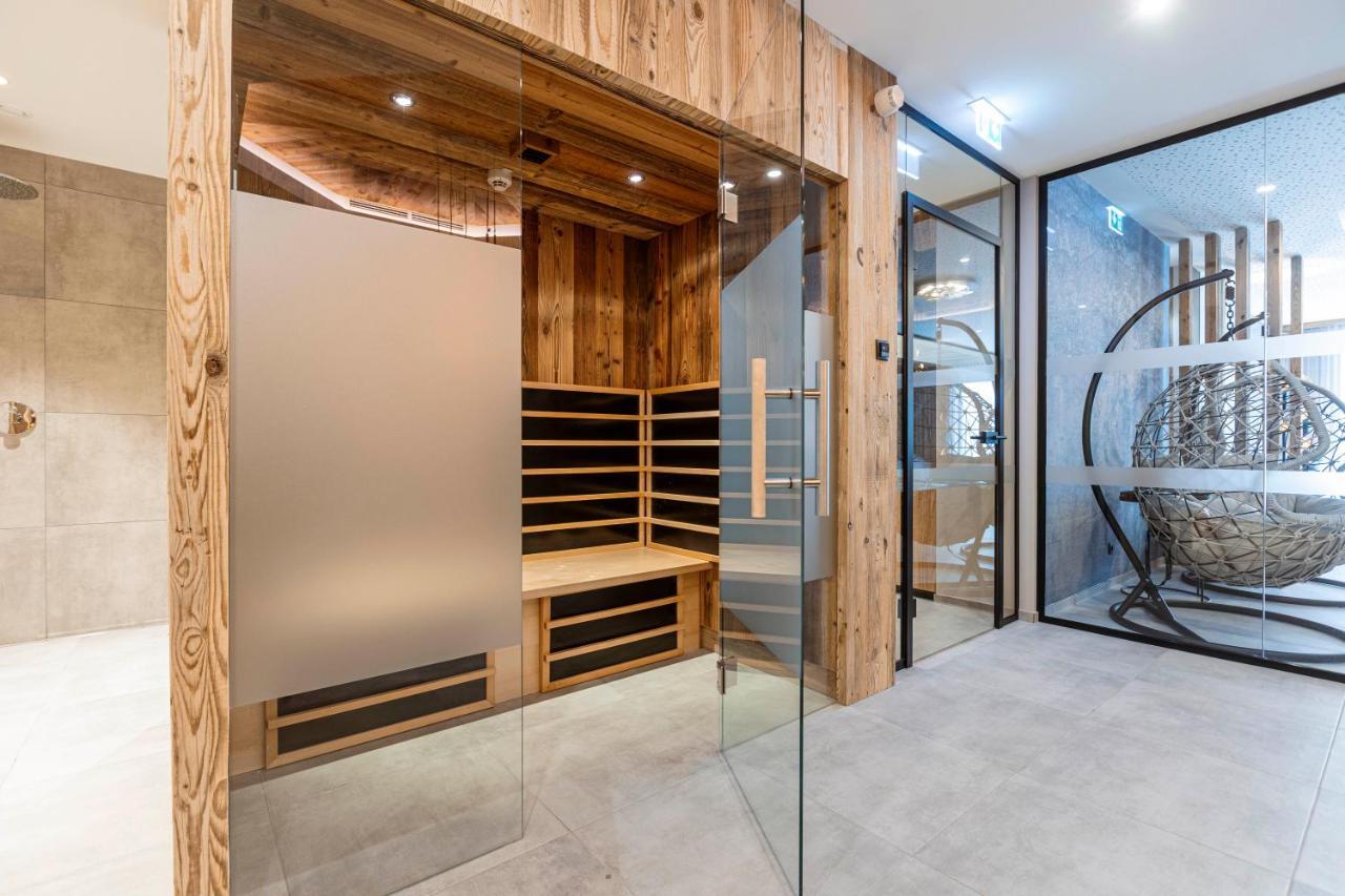 Zillertal Suites Fuegen By Alps Resorts 外观 照片