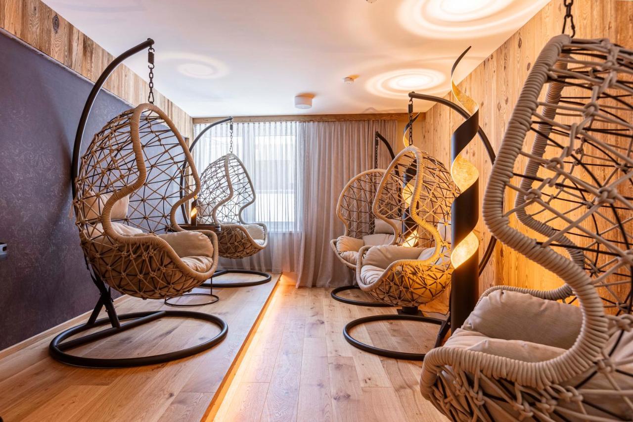 Zillertal Suites Fuegen By Alps Resorts 外观 照片