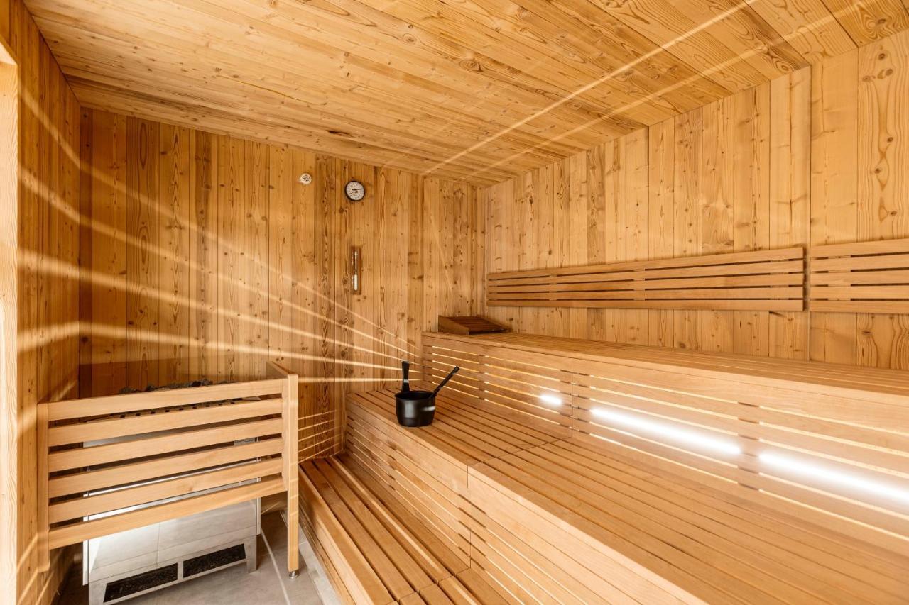 Zillertal Suites Fuegen By Alps Resorts 外观 照片